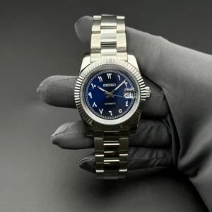 Seiko Arabic Dial bleu nuit