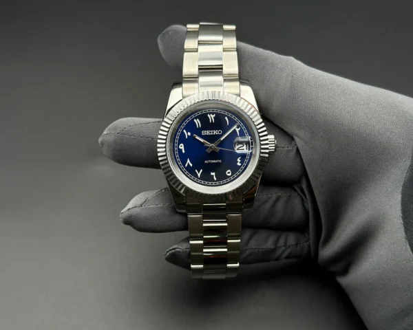 Seiko Arabic Dial bleu nuit